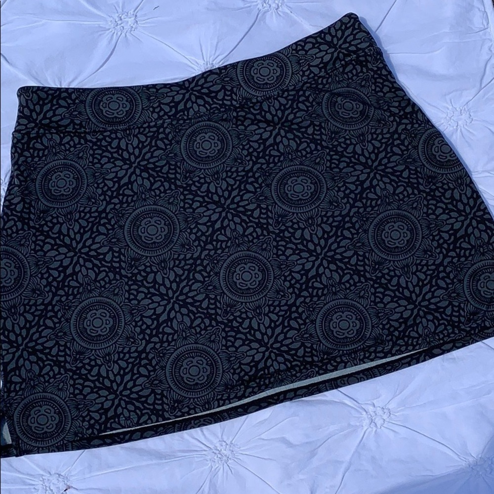 Tranquility skort Size Medium
